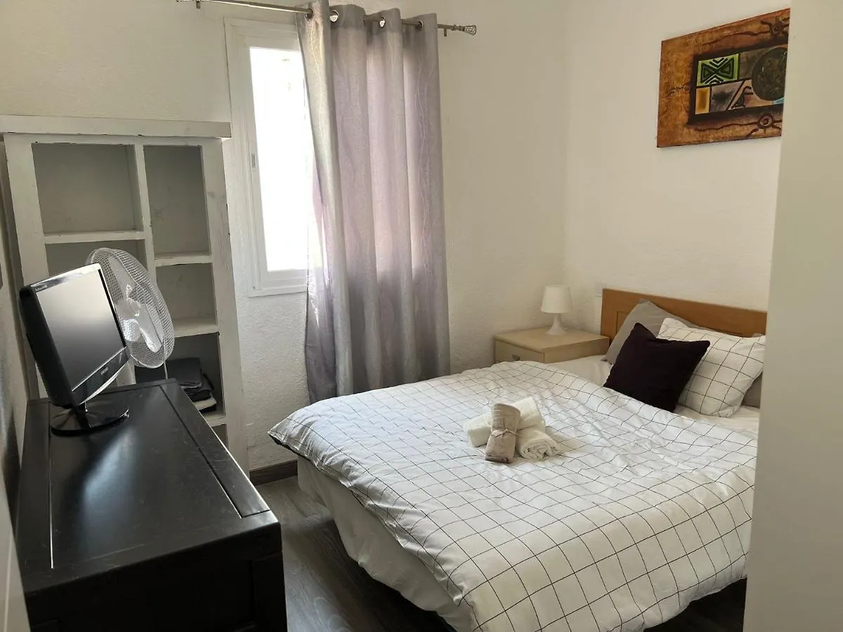Vakantiehuis Lovely 4-Bed Cottage In Las Chapas Marbella